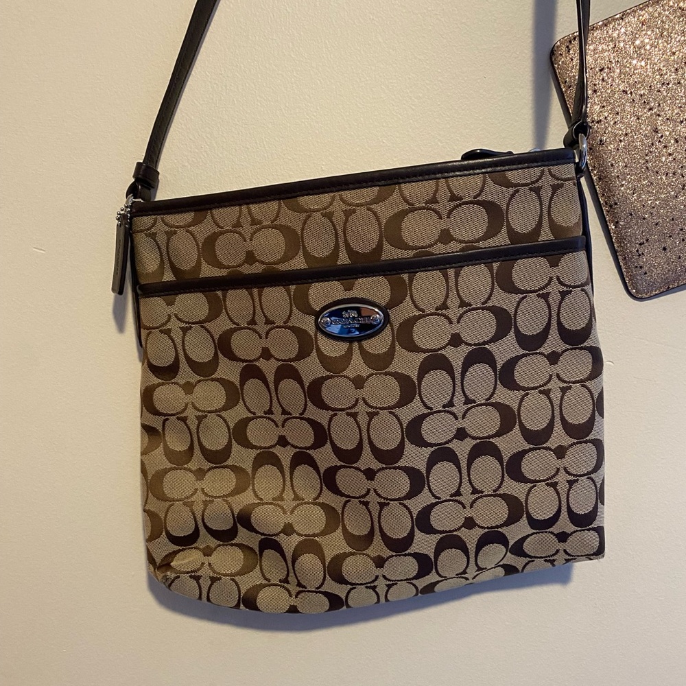 Authentic Coach crossbody